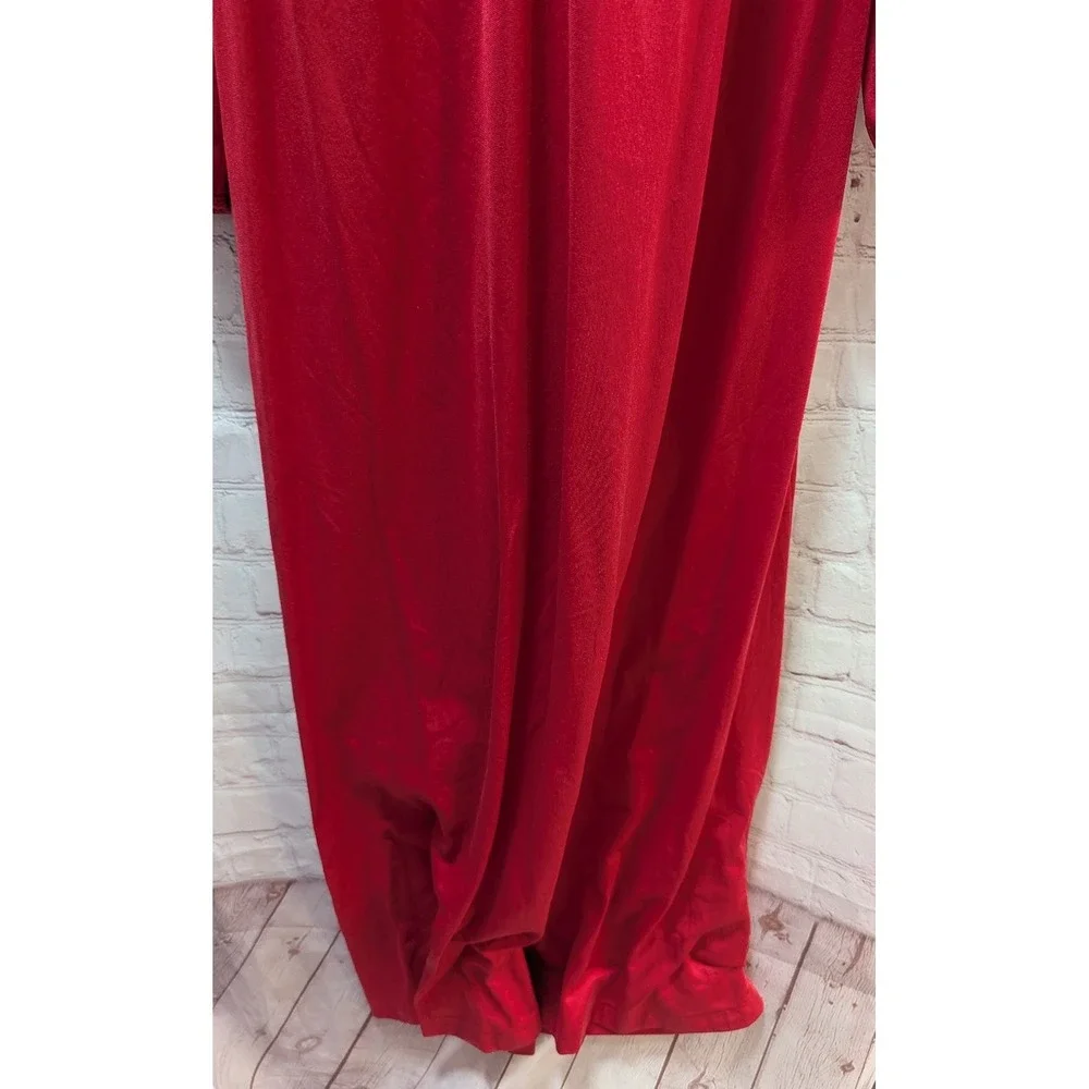 Shadowline Red Long Sleeve Nightgown Lace cutouts Medium‎ vintage READ